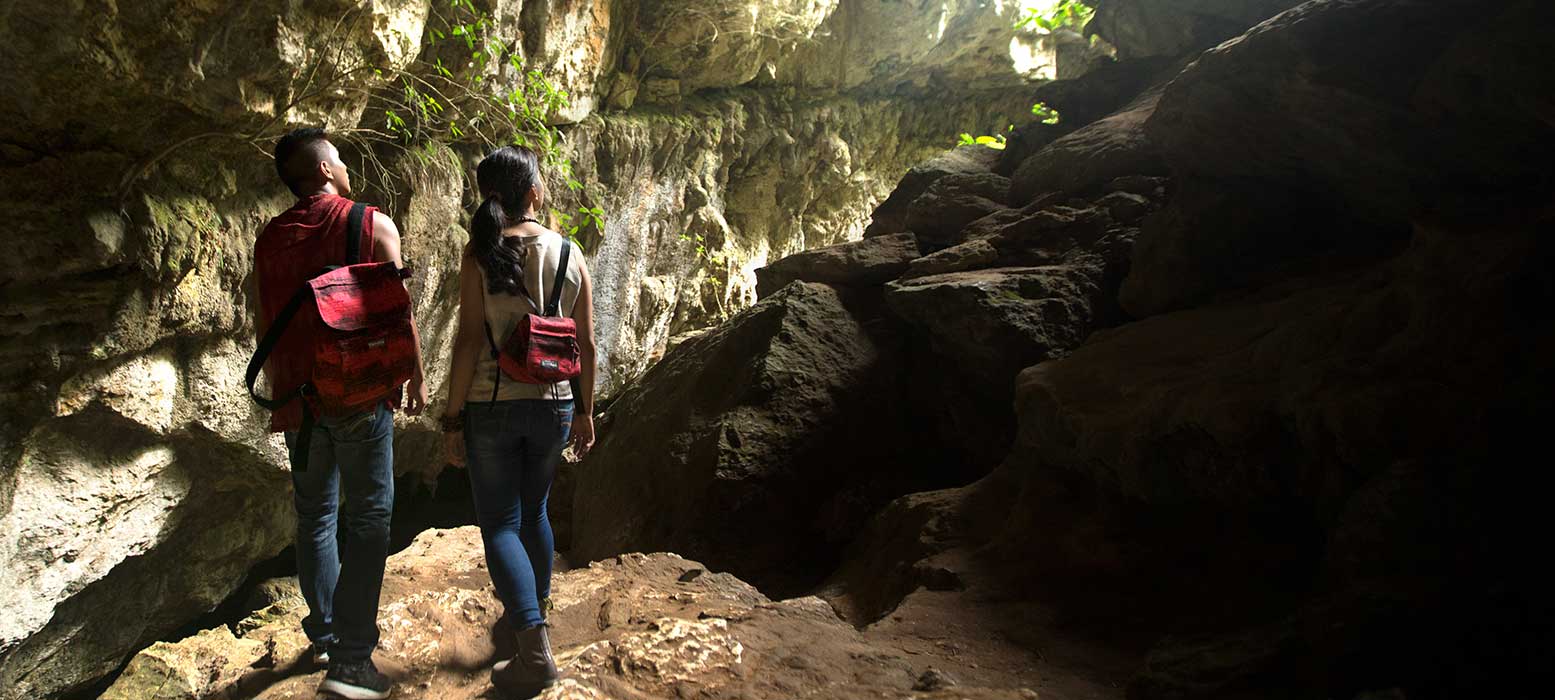 COUPLE-Sagada-CAVE